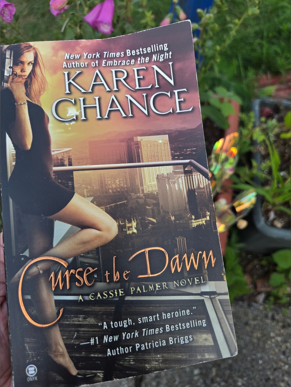 Curse the Dawn : A Cassie Palmer Novel by Karen Chance (2009, Trade Paperback)
